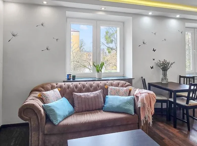 Mieszkanie 2 pokoi 44 m² Warszawa, Polska