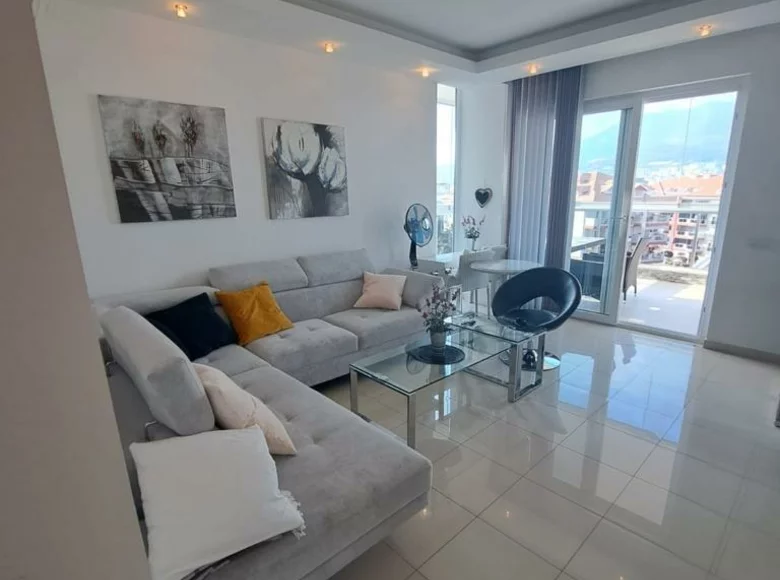 Mieszkanie 3 pokoi 121 m² Alanya, Turcja