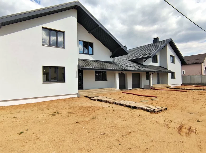 House 364 m² Kalodishchy, Belarus