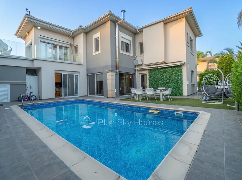 5 bedroom house 242 m² Agios Tychonas, Cyprus