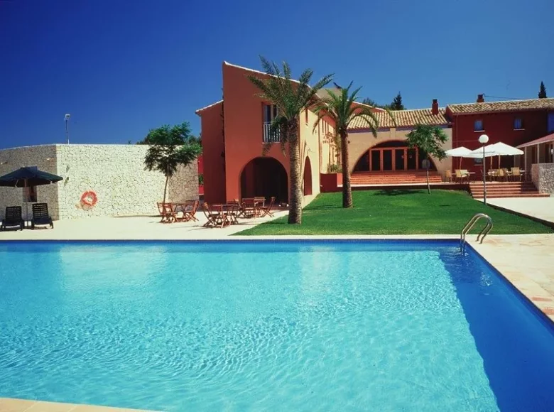 Hotel 2 800 m² in Benissa, Spain
