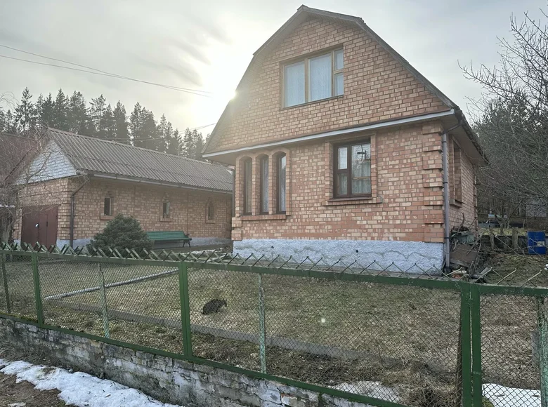 Maison 78 m² Astrasyckaharadocki siel ski Saviet, Biélorussie