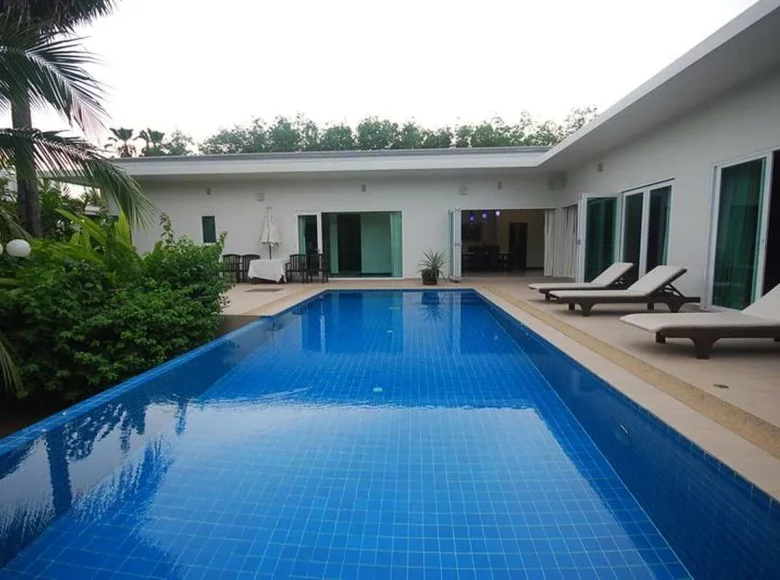 Willa 3 pokoi 230 m² Phuket, Tajlandia