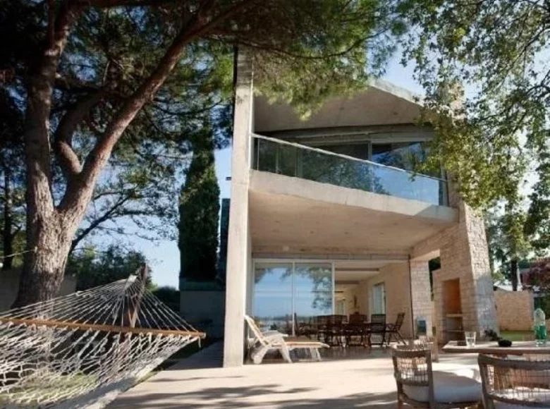 6 bedroom villa 400 m² Umag, Croatia