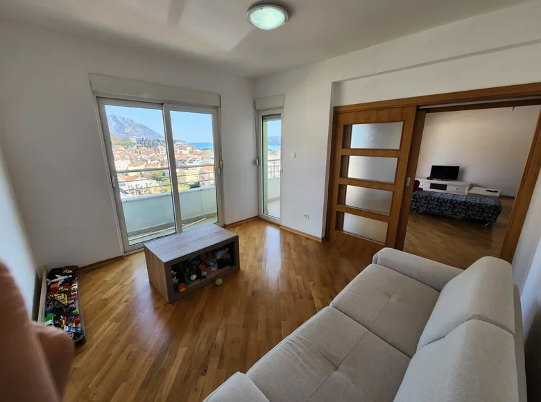 Mieszkanie 3 pokoi 140 m² Budva, Czarnogóra