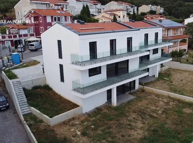 Doppelhaus 3 Schlafzimmer  Ankaran, Slowenien