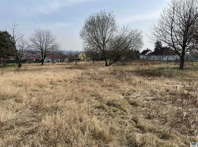 Land 3 305 m² Cserszegtomaj, Hungary