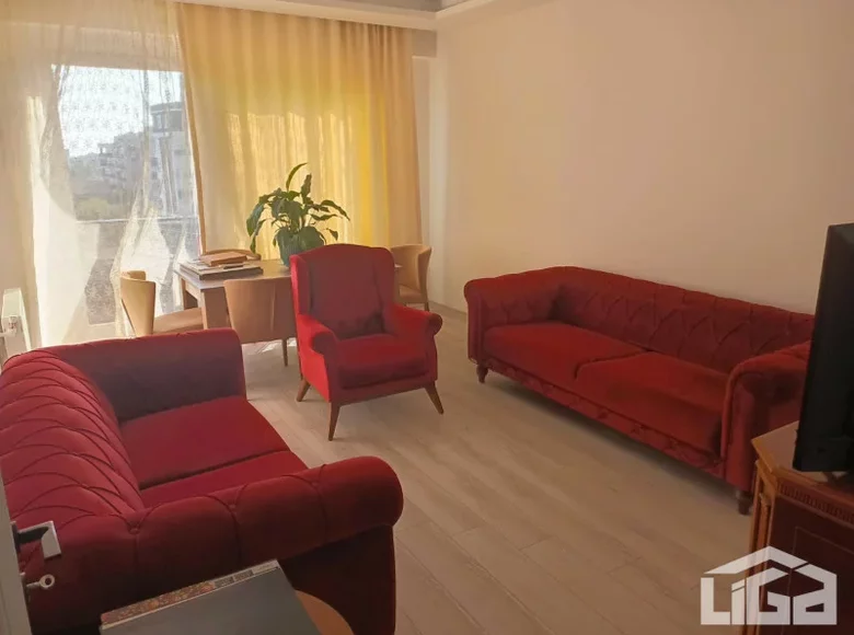 Mieszkanie 3 pokoi 100 m² Erdemli, Turcja