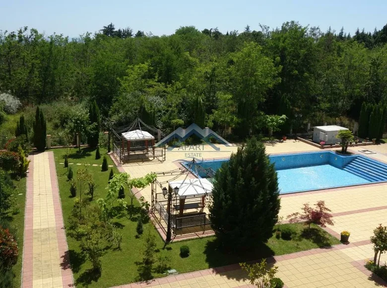 Mieszkanie 2 pokoi 77 m² Nesebar, Bułgaria