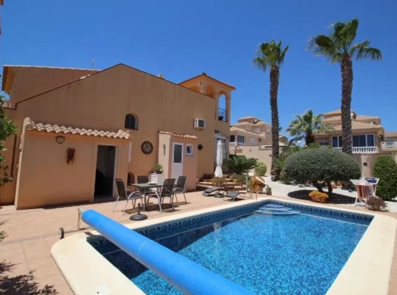 Villa 2 Schlafzimmer 120 m² Orihuela, Spanien