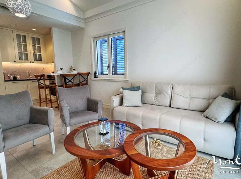 Wohnung 1 Schlafzimmer 56 m² Tivat, Montenegro