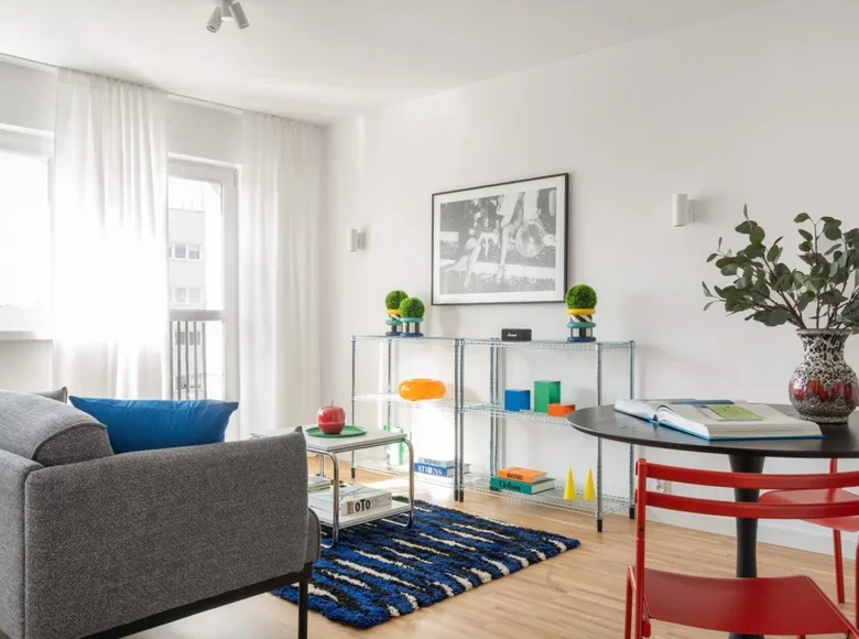 2 room apartment 42 m² Warsaw, Poland