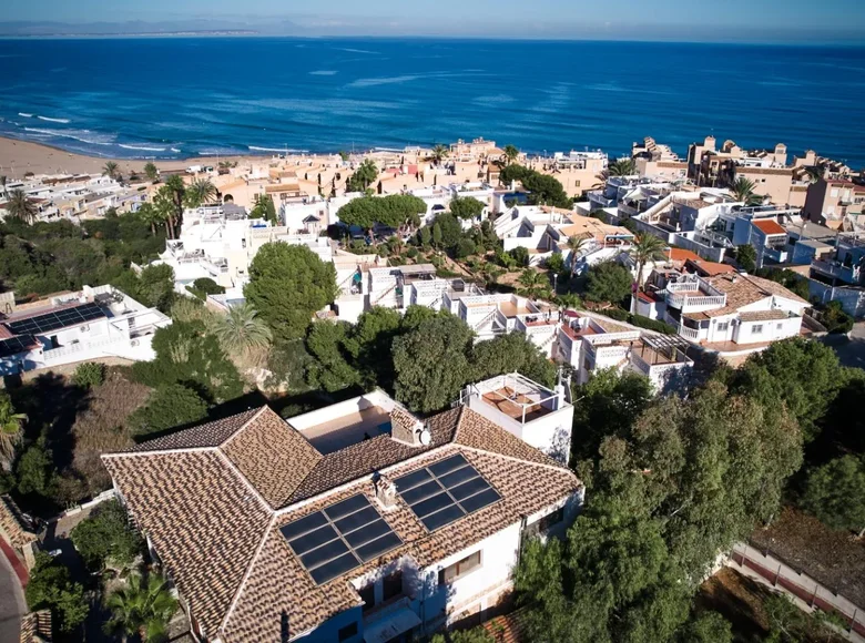 villa de 5 chambres 468 m² Torrevieja, Espagne