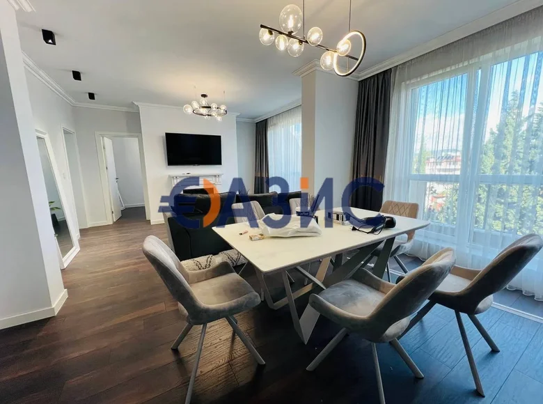 Квартира 3 комнаты 125 м² Несебр, Болгария