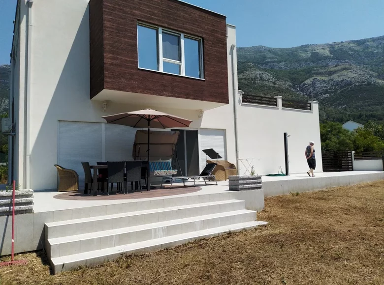 Дом 3 спальни 220 м² Сутоморе, Черногория