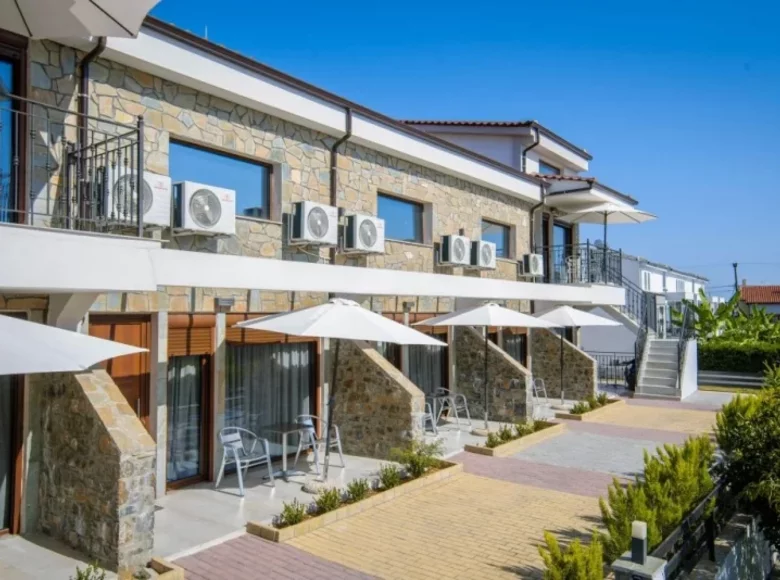 Hotel 350 m² en Pefkochori, Grecia