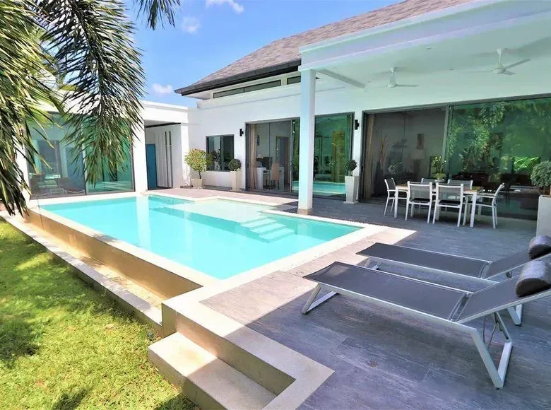 Willa 3 pokoi 180 m² Phuket, Tajlandia