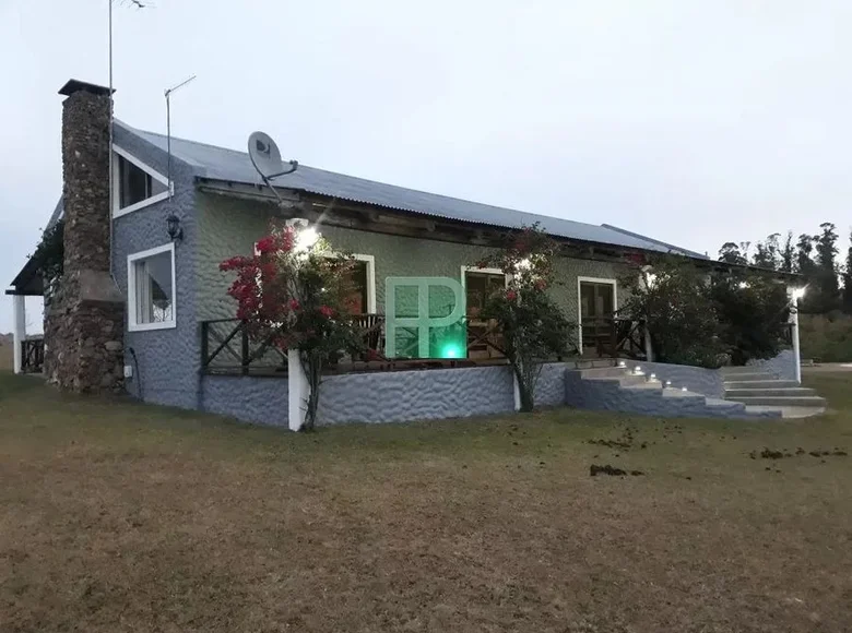 3 bedroom house 385 m² Maldonado, Uruguay