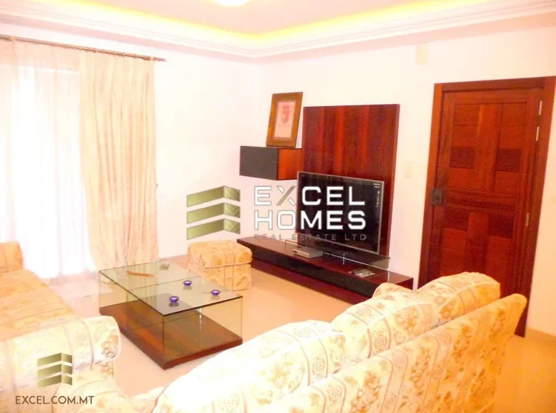 2 bedroom penthouse  in Saint Paul's Bay, Malta