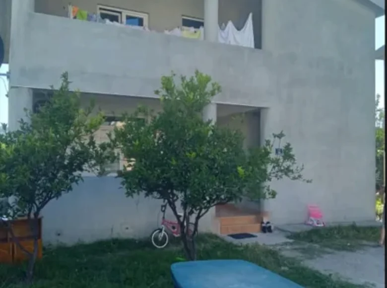 Maison 176 m² Burtaisi, Monténégro