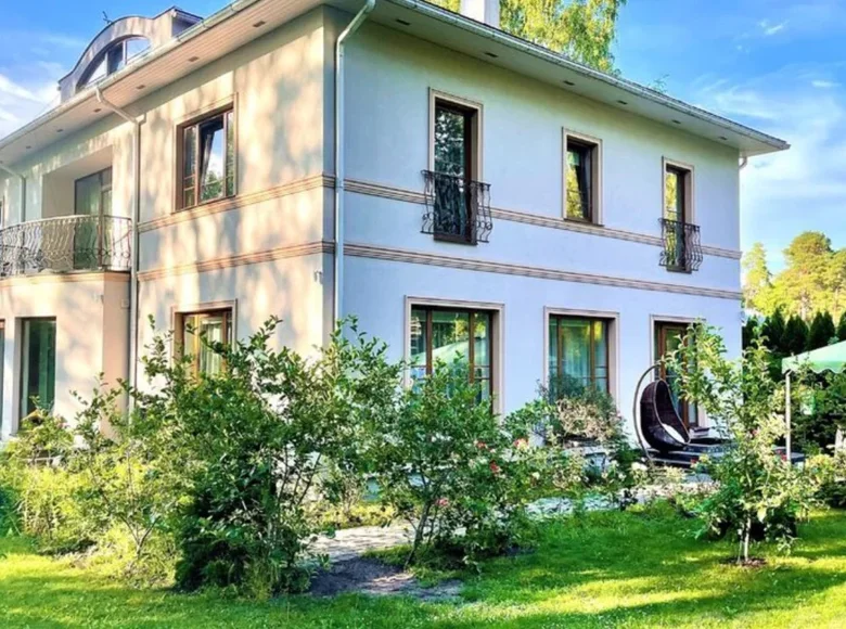 7 room house 430 m² Jurmala, Latvia