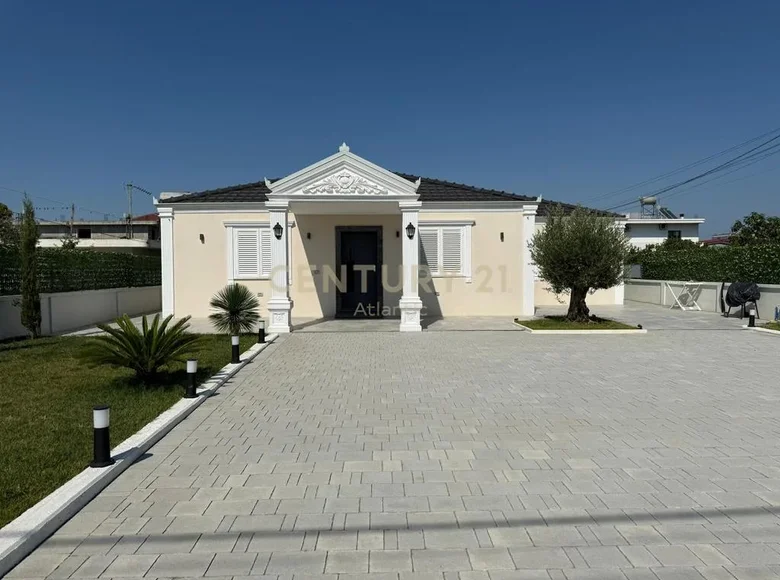Casa 3 habitaciones 500 m² Bashkia Durres, Albania