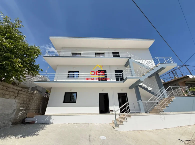 Multilevel apartments 7 bedrooms 522 m² Bashkia Vlore, Albania