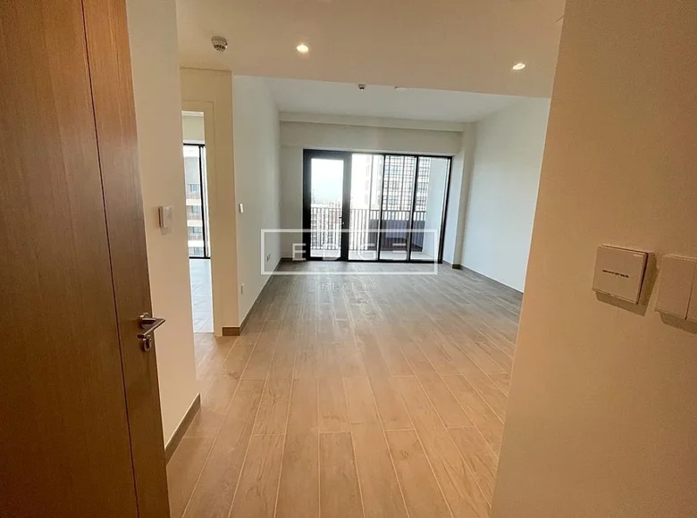 Apartamento 1 habitación 681 m² Dubái, Emiratos Árabes Unidos