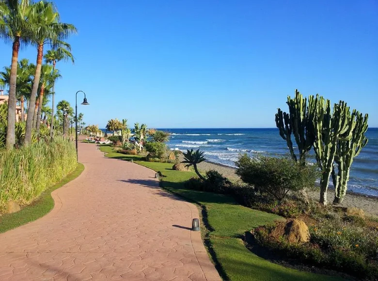 Apartamento 3 habitaciones 170 m² Estepona, Španjolska