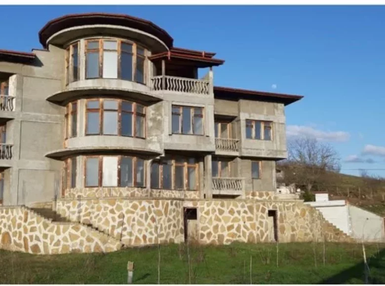 Dom 13 pokojów 800 m² Strandzha, Bułgaria