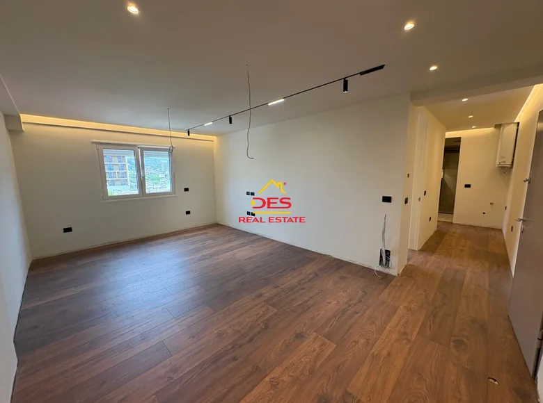 2 bedroom apartment 85 m² Bashkia Vlore, Albania