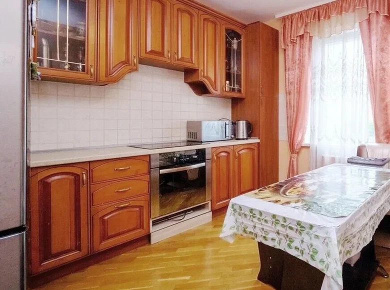 Квартира 2 комнаты 64 м² Минск, Беларусь