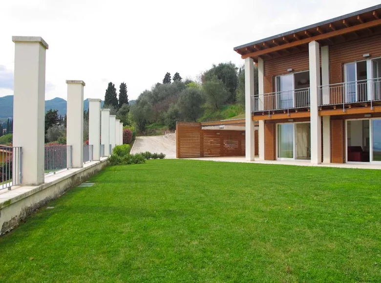 Villa de 5 habitaciones 340 m² Lombardía, Italia