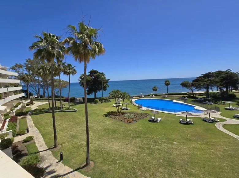 3 bedroom apartment 113 m² Estepona, Spain