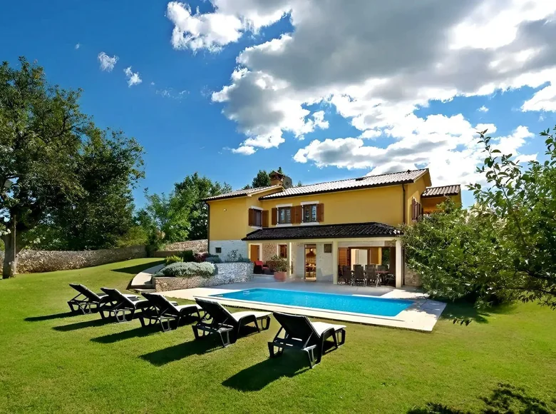 4 bedroom Villa 156 m² Rabac, Croatia