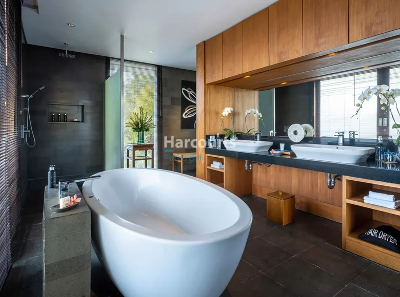 villa de 5 chambres 700 m² Kerobokan Kelod, Indonésie