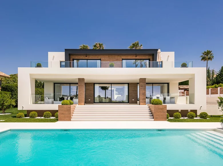 7 bedroom villa 640 m² Marbella, Spain