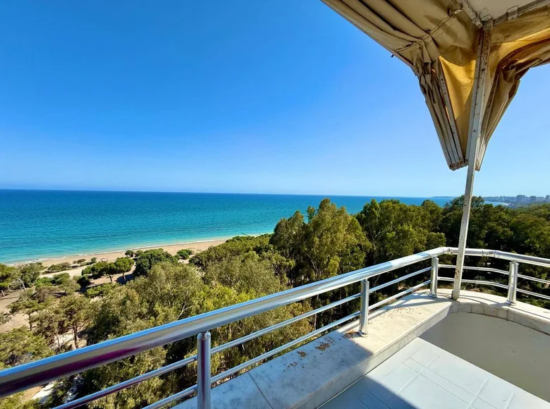 4 bedroom apartment 180 m² Mezitli, Turkey