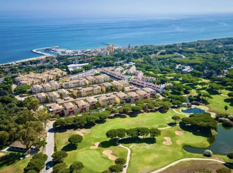 3 bedroom apartment 130 m² Artola, Spain