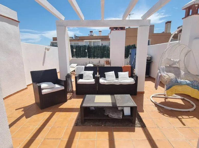 Mieszkanie 2 pokoi 70 m² Casares, Hiszpania