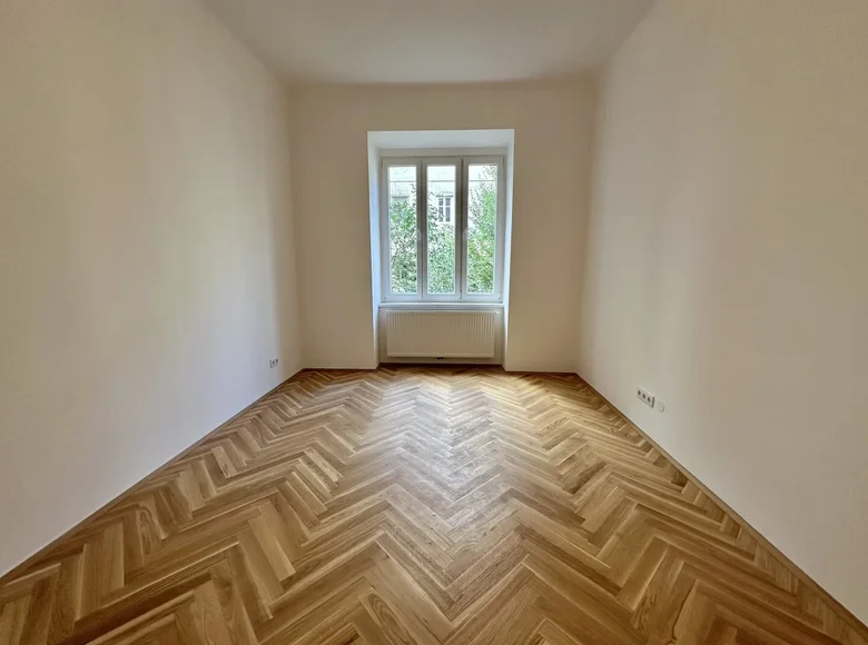 2 room apartment  Vienna, Austria