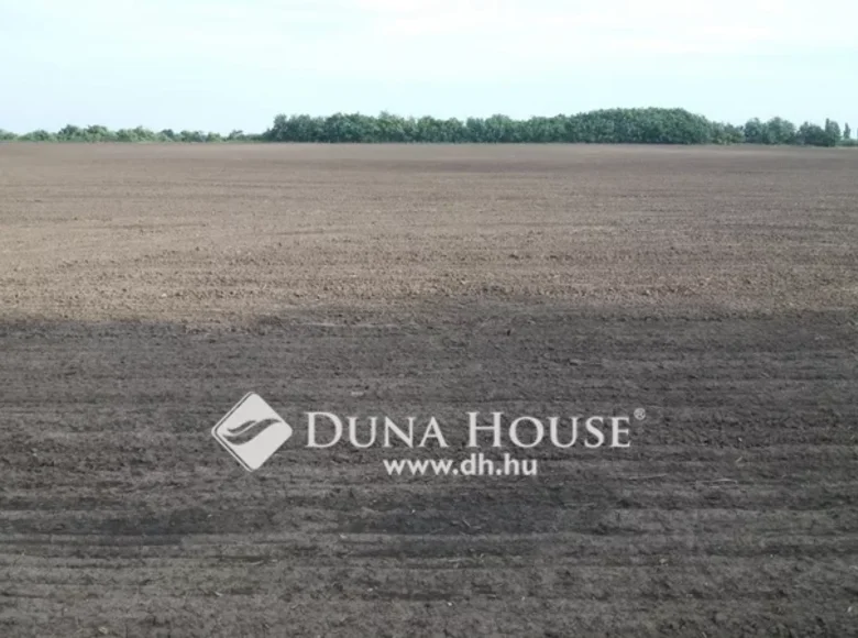 Land 35 474 m² Ivancsa, Hungary