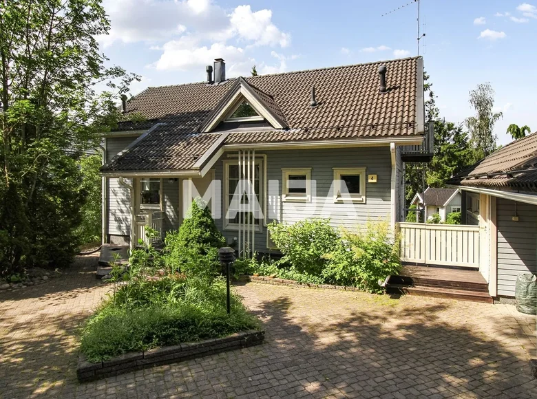 2 bedroom house 126 m² Helsinki sub-region, Finland