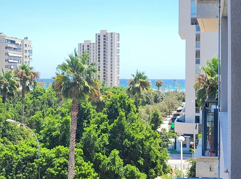 3 bedroom apartment 103 m² Alicante, Spain