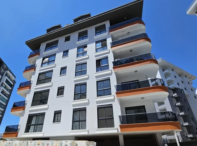 Квартира 2 комнаты 55 м² Махмутлар, Турция