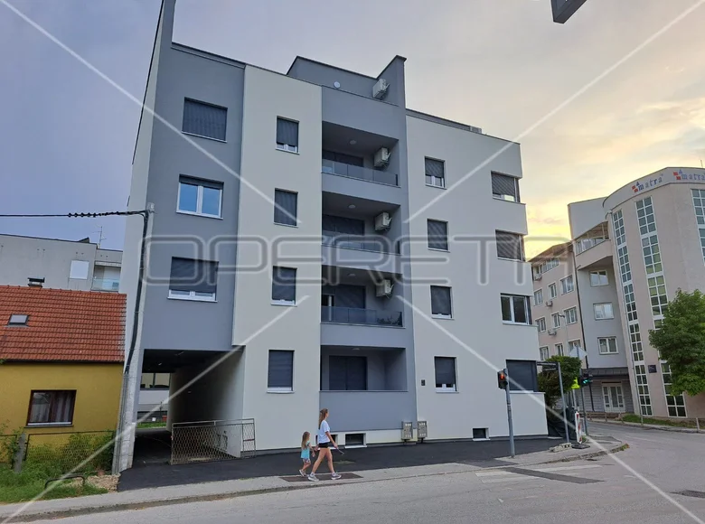 Mieszkanie 3 pokoi 104 m² Zagrzeb, Chorwacja