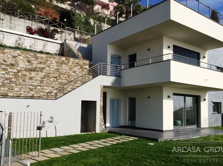3 bedroom villa 380 m² Arenzano, Italy