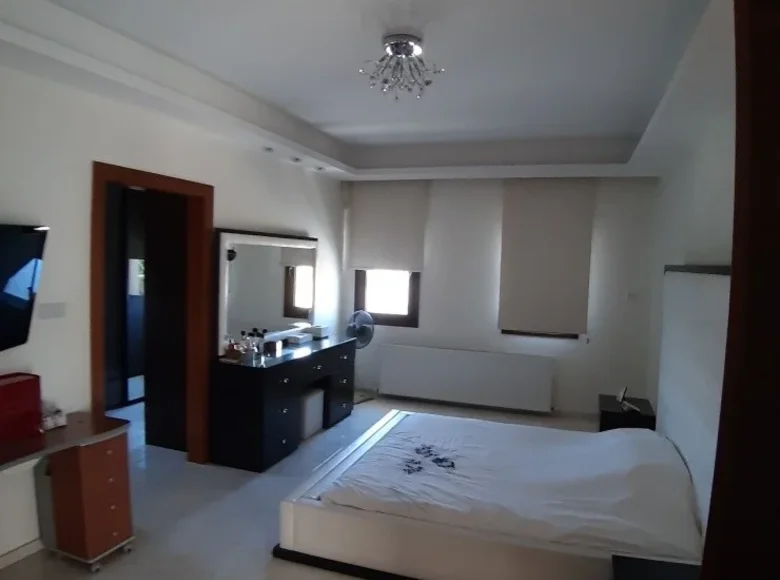 Casa 4 habitaciones 403 m² Aradippou, Chipre