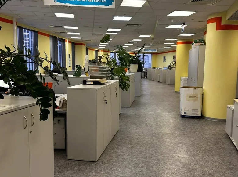 Oficina 676 m² en Northern Administrative Okrug, Rusia