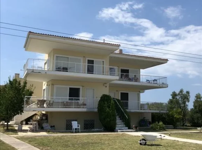 Hotel 360 m² en Nea Potidea, Grecia